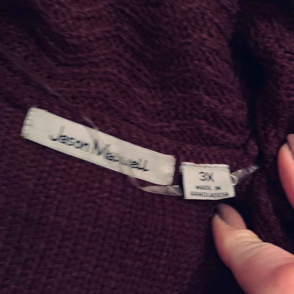 Itโs getting cold outside!! NEW๐ Warm cardigan ๐ - Picture 4 of 4